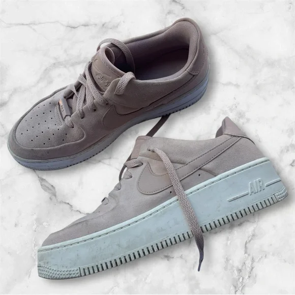 📍LAST💲✈︎NIKE AF1 Women's Pink low dunk suede leather Platform Sneakers size 10 - Picture 1 of 13